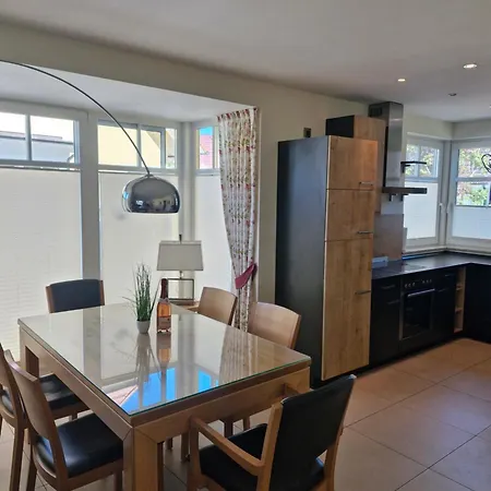 度假居 Strandrose - 300m Zum 青斯特