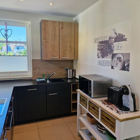 Strandrose - 300m Zum - Kamin - Sauna Zingst